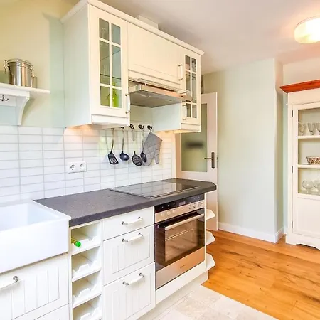 Modernes Mit Parkplatz - Klimaanlage -netflix Apartment
